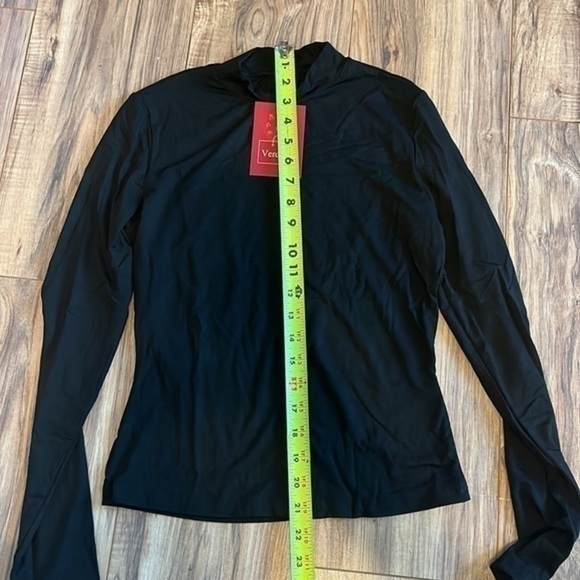 NWT - Girls size small long sleeve black shirt byVendusa - Picture 4 of 6